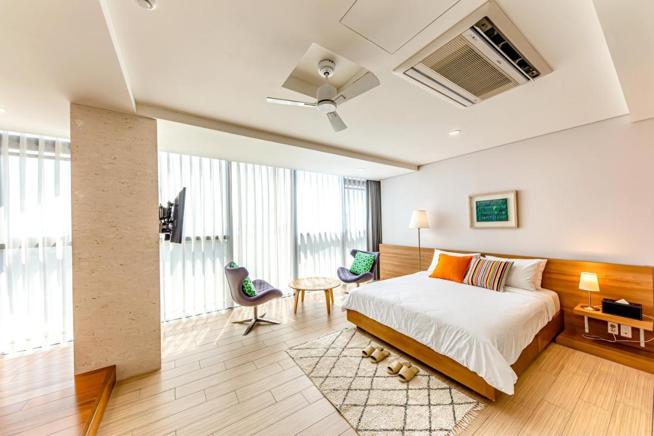 Jeju Bom Stay Seogwipo Exterior photo