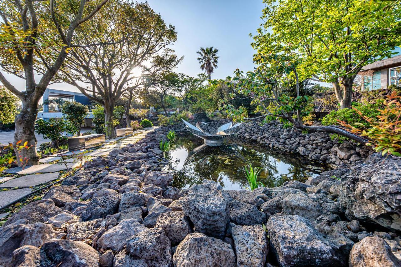 Jeju Bom Stay Seogwipo Exterior photo
