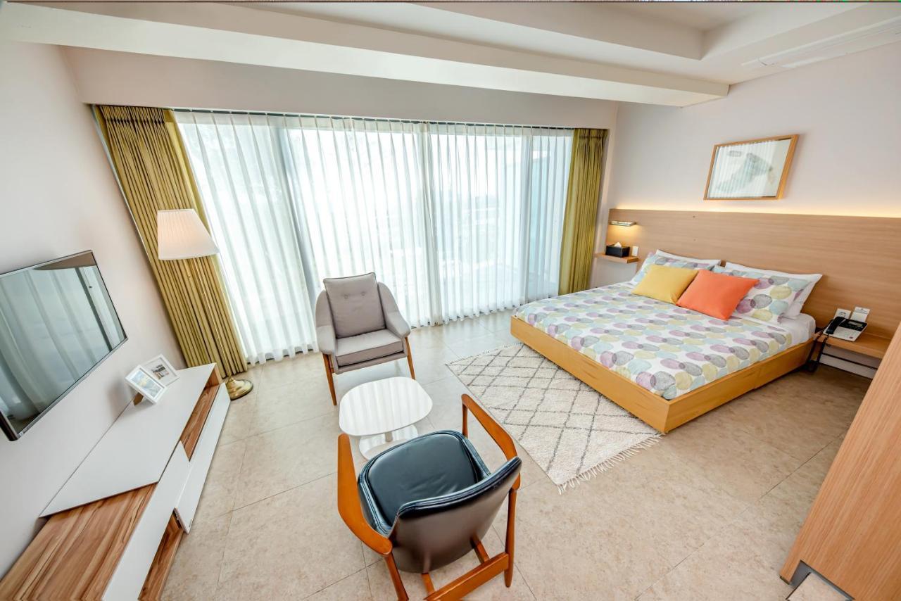 Jeju Bom Stay Seogwipo Exterior photo